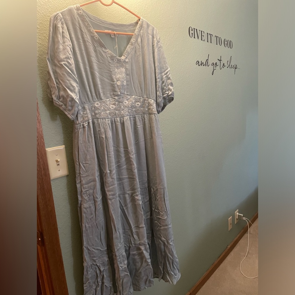 NWT Called to Surf Women’s Embroidered Blue Midi Dress